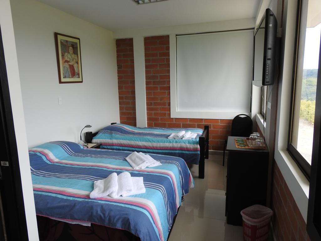 Hostal La Sultana ซานตาโรซา เดกาบัล ภายนอก รูปภาพ