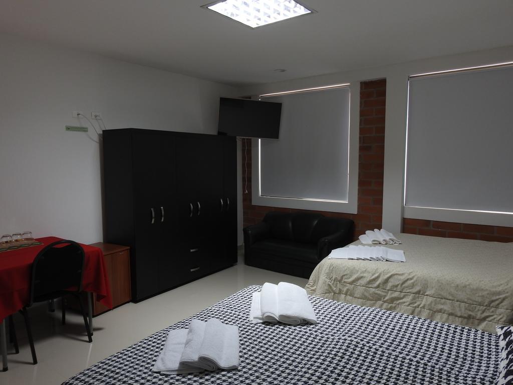 Hostal La Sultana ซานตาโรซา เดกาบัล ภายนอก รูปภาพ