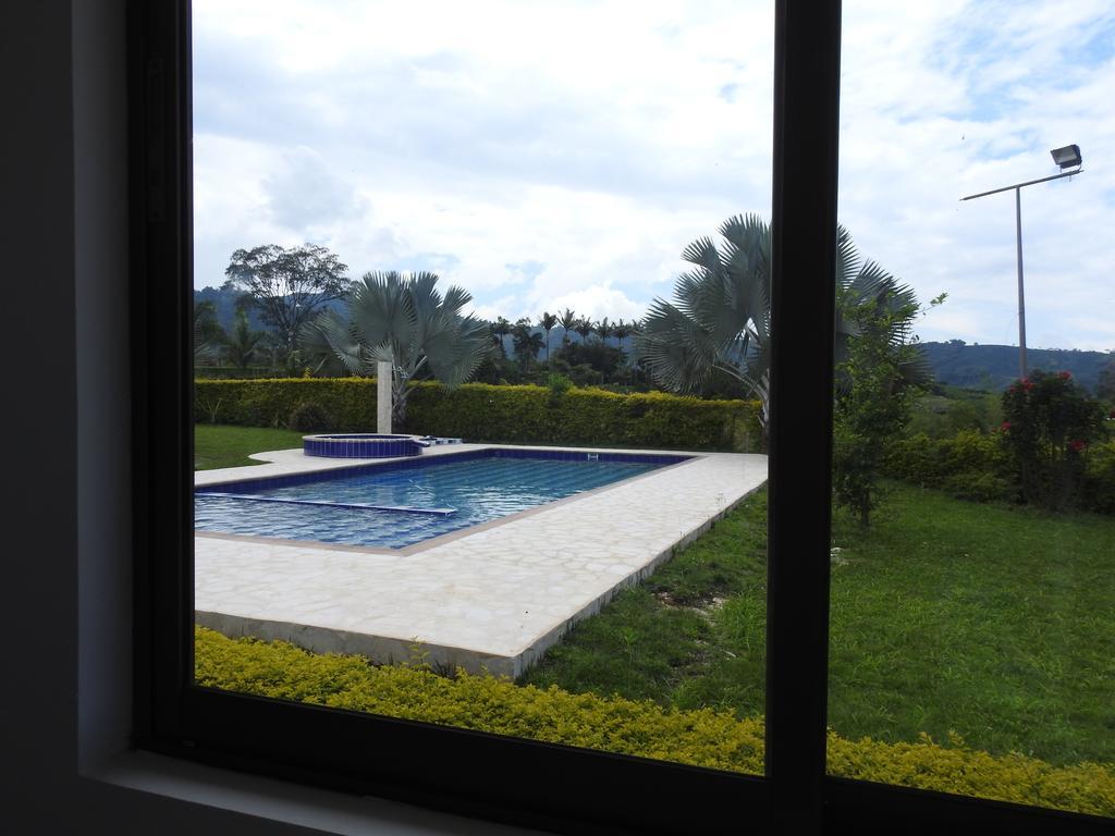 Hostal La Sultana ซานตาโรซา เดกาบัล ภายนอก รูปภาพ
