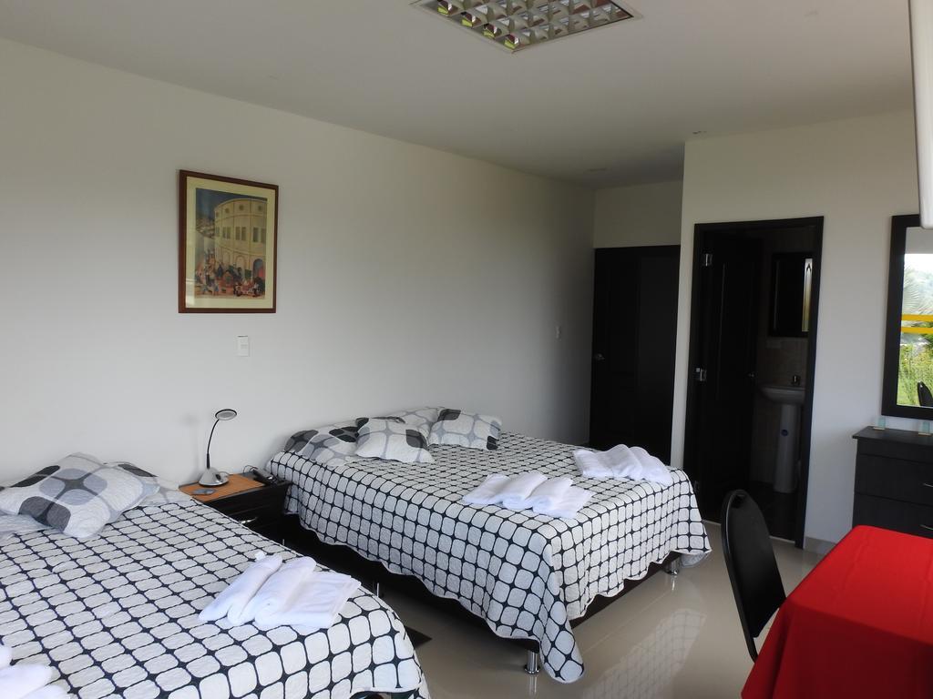 Hostal La Sultana ซานตาโรซา เดกาบัล ภายนอก รูปภาพ