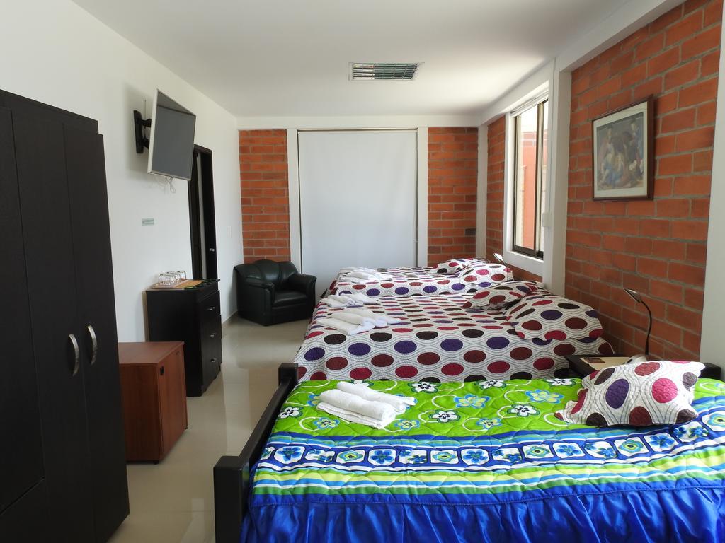Hostal La Sultana ซานตาโรซา เดกาบัล ภายนอก รูปภาพ