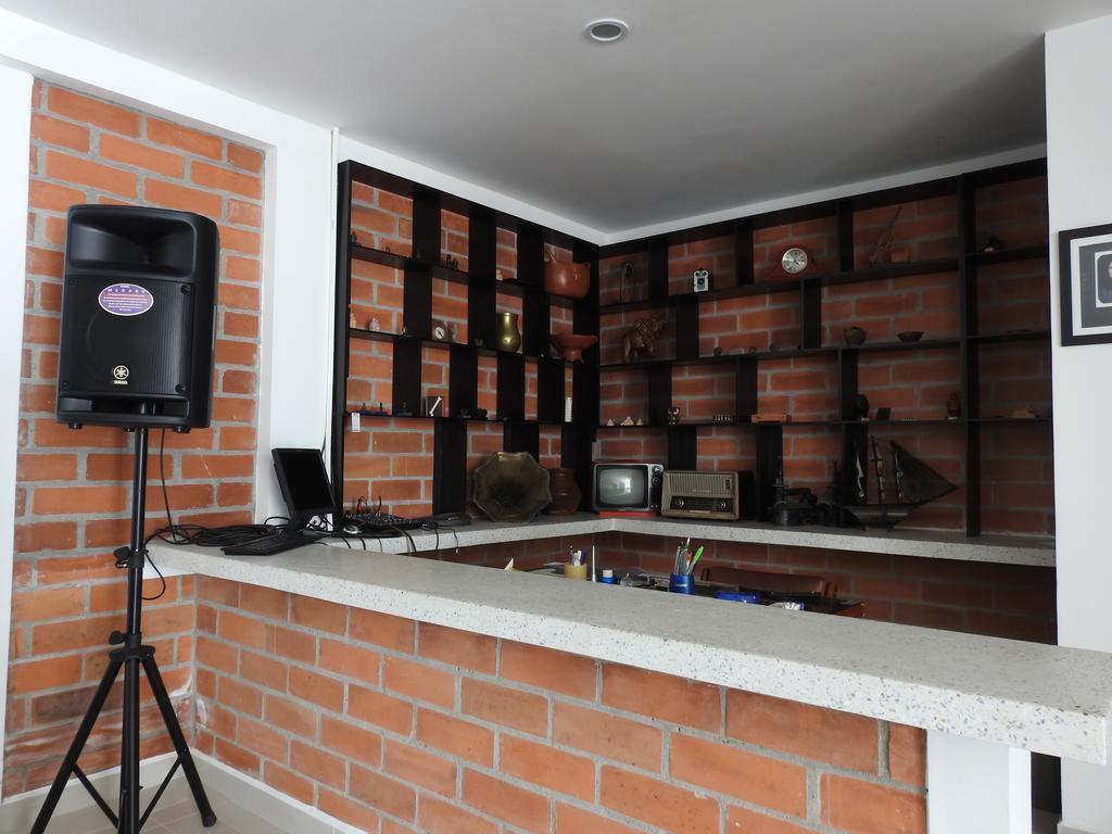 Hostal La Sultana ซานตาโรซา เดกาบัล ภายนอก รูปภาพ