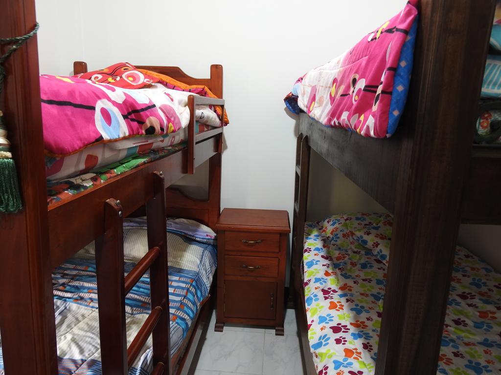 Hostal La Sultana ซานตาโรซา เดกาบัล ภายนอก รูปภาพ