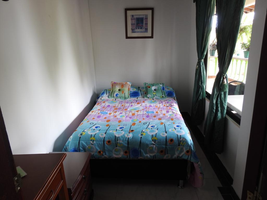 Hostal La Sultana ซานตาโรซา เดกาบัล ภายนอก รูปภาพ